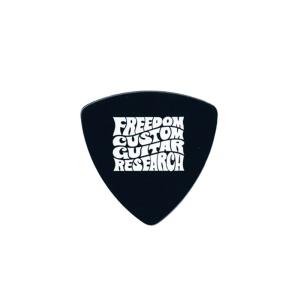 Freedom Custom Guitar Research ロゴ入りピック SP-PK-01 (トライアングル/0.75mm/BLACK)｜ikebe
