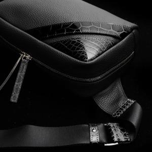 【池田工芸】旅の相棒になる容量２倍モデル Crocodile Body Bag Voyager Dx（クロコダイル ボディバッグ デラックス）【6月25日頃出荷】