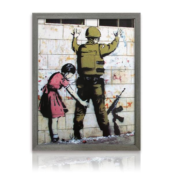 アートパネル Banksy バンクシー Girl Searching Solder 玄関 グラフティ...