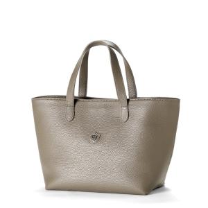 LOUIS VUITTON（ルイ・ヴィトン） 二つ折りカードケース モノグラム