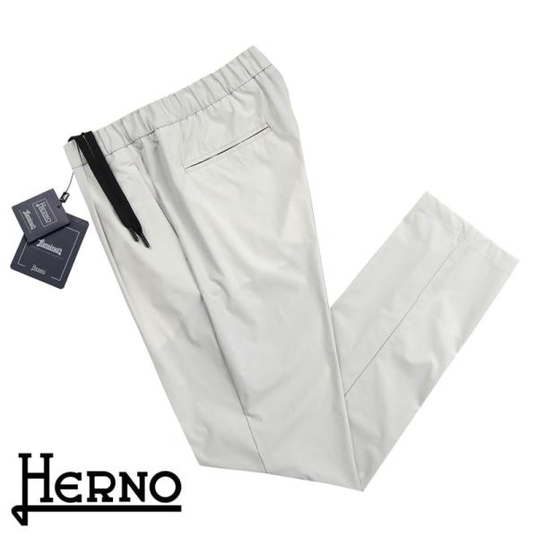 ヘルノ HERNO ／ 24SS 撥水軽量スーパーストレッチマットナイロンシャーリングパンツ「PT0...