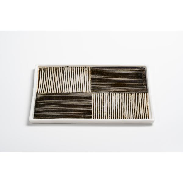 白磁鉄絵プレート　長方形　　笠間焼