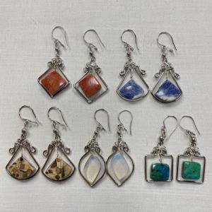 【大人気ピアス】ペルー製 インカ天然石のブランコピアス(大きめアクセサリー)