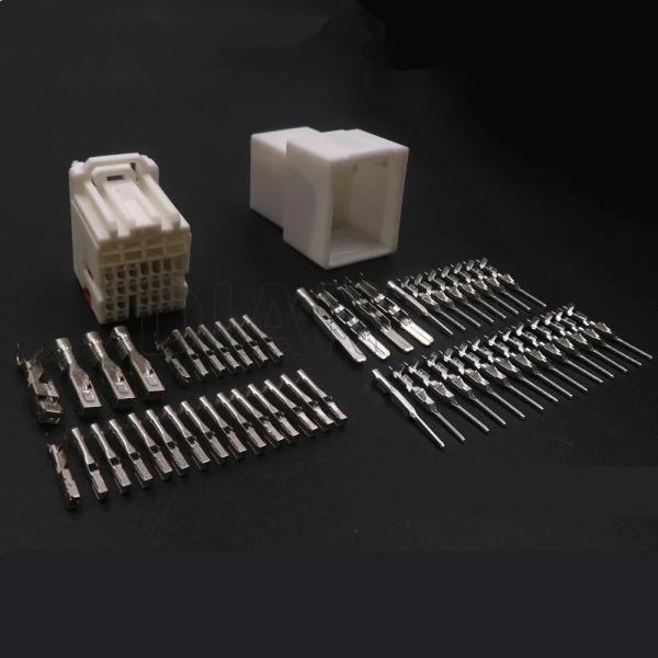 1セット 28ピン ACアセンブリ 自動車用プラスチックハウジング 未シールケーブルプラグ Chev...