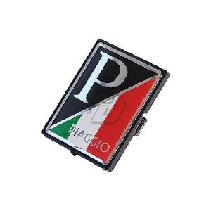 ピアジオ ベスパ LX プリマベーラ スプリント GTV GTS Super 50 150 250 300 300ie 946 スクーターアクセサリー フロントエンブレム ホーンカバー用X 並行輸入品｜import-express-net