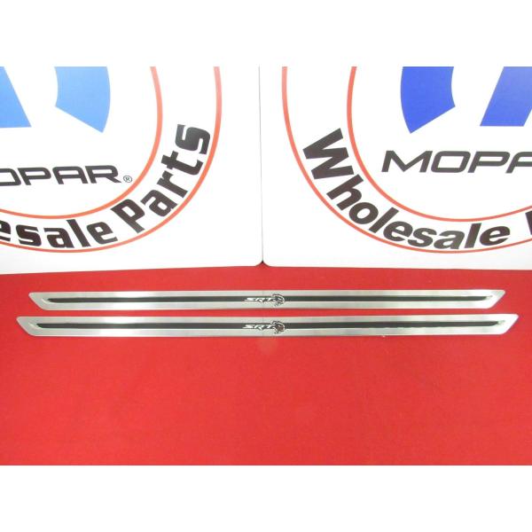 【並行輸入品】Mopar ダッジチャレンジャー SRT ヘルキャット クロームドアプロテクターガード...