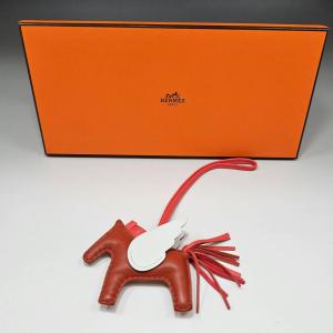 ❤未使用品❤ロデオPM クレヴェットｘヴェールフォンセ エルメス A刻印 楽天市場】エルメス ロデオ チャーム（バッグ｜バッグ・小物