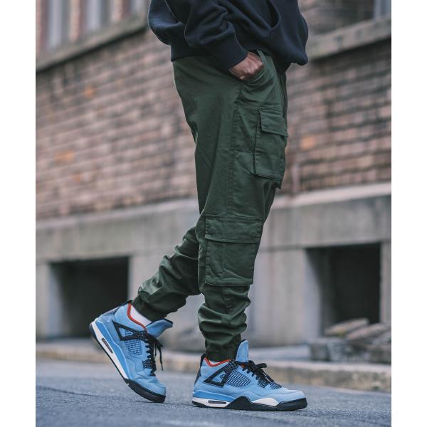 テーパードフィット マルチポケット カーゴ ジョガーパンツ メンズ