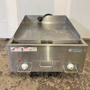 【1年のみ使用その後倉庫保管】MEG-126 マルゼン　電気グリラー　 200V マルゼン MEG-126|電気グリドル|焼物器・グリドル|厨房機器・熱機器