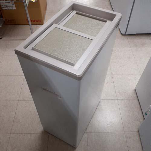 スライド扉冷凍ストッカー サンデン・リテールシステム PF-057W 業務用 中古/送料別途見積