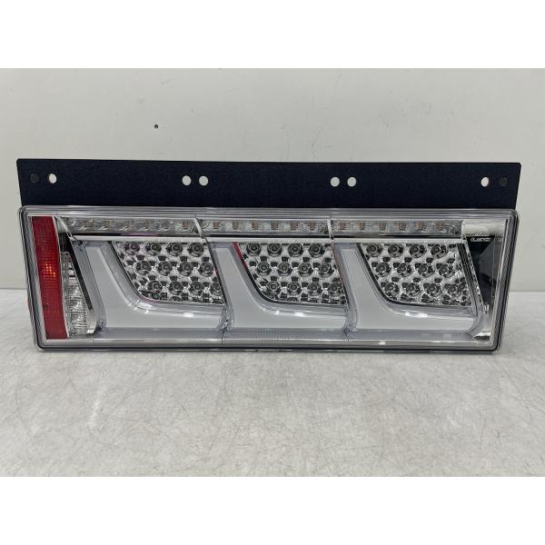 未使用 KOITO 小糸製作所 左 3連LED クリア テールランプ ノーマルターン 220-152...