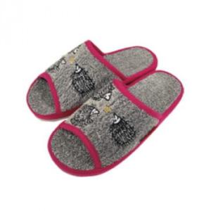 同梱・代引不可 アセット スリッパ リサ・ラーソン 砂遊びはりねずみ レッド LS32001-R