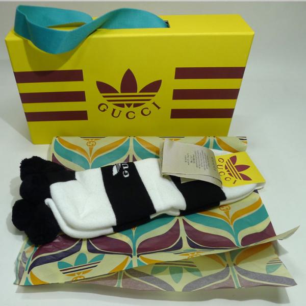 【中古】GUCCI adidas コラボ ソックス 靴下 ホワイト ブラック ポンポンボール コット...