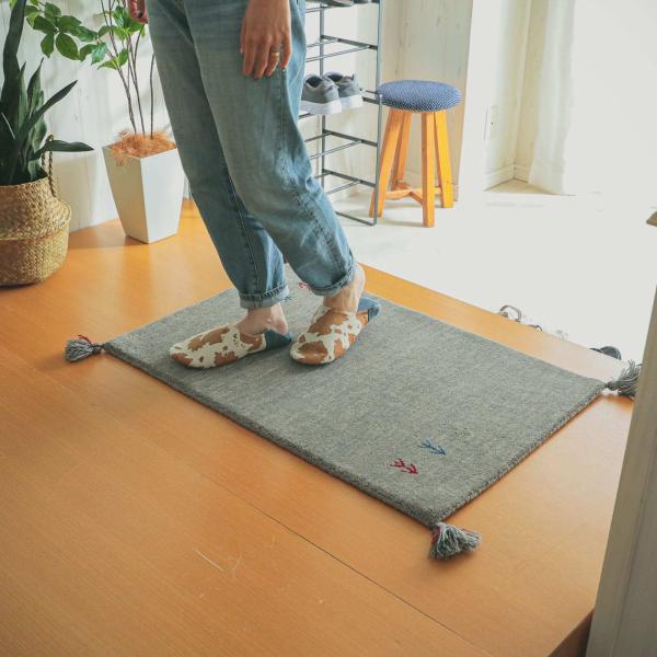 玄関マット アヤカ| 上質ウール100％のインドギャッベ　玄関マット　約70x120cm