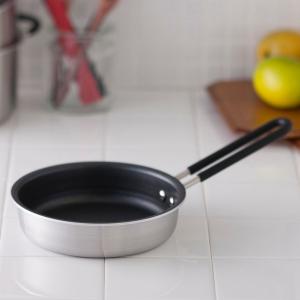 貝印 フライパン 15cm IH対応 O.E.C. minima 脇雅世 （ ガス火対応 浅