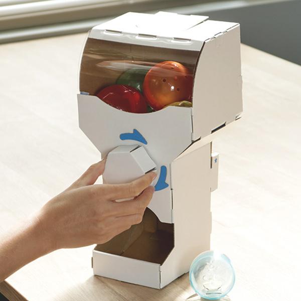 ダンボール おもちゃ カプセルガチャ WOWシリーズ 工作 組立 （ 工作キット ペパークラフト ペ...