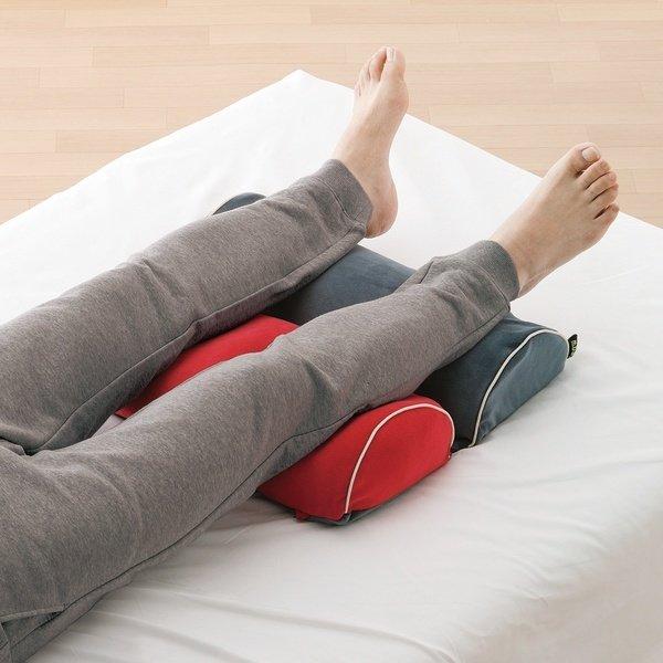 フットピロー 脚腰RAKUクッション クッション 脚腰 ストレッチ 脚枕 枕 まくら （ 寝具 ピロ...