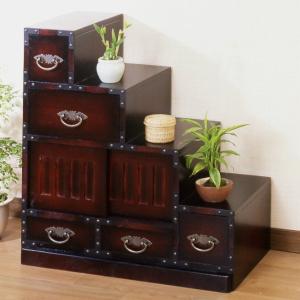 在庫処分セール！民芸家具引き戸付き階段箪笥右下がり朱色木製桐材無垢チェストタンス ミヤグチ企販 チェスト 民芸調 階段風 右下がり 古美調引手 引き戸付