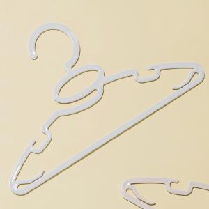 ハンガー 12本組 ベビー&キッズハンガー 首元を伸ばさずに干せる （ キッズハンガー ベビーハンガー 12本セット フック付 子ども こども服 洗濯 収納 ）