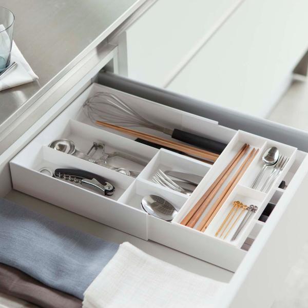 山崎実業 plate 伸縮＆スライド カトラリートレー プレート ホワイト （ 4903208033...