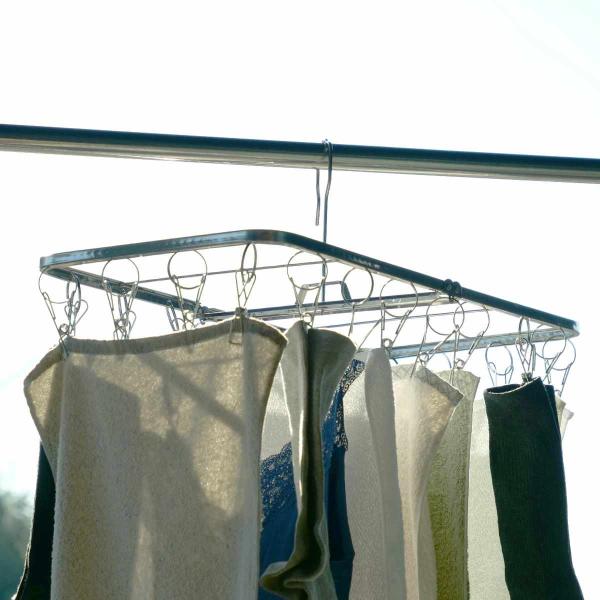 洗濯ハンガー ステンレスハンガー 角ハンガー 日本製絡みにくいステンレスハンガーワイド幅22ピンチ ...