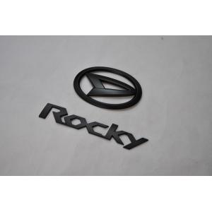 マットブラック/ピアノブラック　エンブレム　送料無料　Ａ２００/２１０Ｓ　ＲＯＣＫＹ　ロッキー　リア２点セット　純正｜inventer