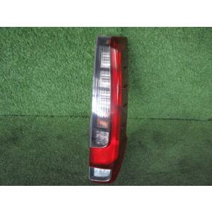 ノア DBA-ZRR80G 右テールランプ X Vパッケージ 8人 3ZR-FAE CVT 070 ...