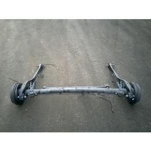 ジャパンタクシー DAA-NTP10 RアクスルビームASSY タクミ 1NZ-FXP CVT 20...