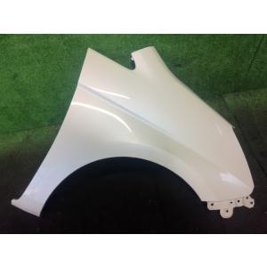 アイシス CBA-ZNM10G 右Fフェンダー L 1ZZ-FE 4CT 070    53801-...