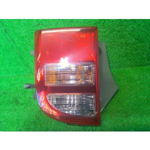 アイシス CBA-ZNM10G 左テールランプ L 1ZZ-FE 4CT 070  コイト 44-6...