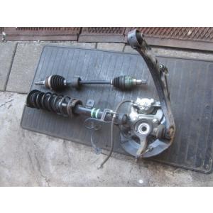 パッソ　M700A 左フロントストラット  48520-B9105　個人様への配送不可