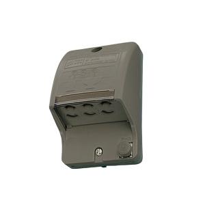 東芝ライテック DC1093N(T) アースターミナル付 防水コンセント（3コ用）