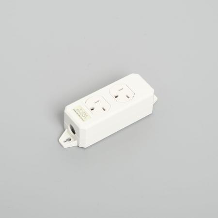 アメリカン電機 KU0750 平刃形 OAタップ2ケ口 コ-ドナシ
