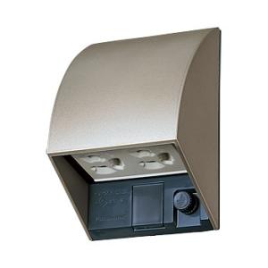 パナソニック WK4602QK スマート接地防水ダブルコンセント(抜け止め式・アースターミナル付)(...