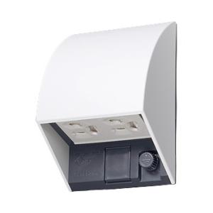 パナソニック WK4602WK スマート接地防水ダブルコンセント(抜け止め式・アースターミナル式)(...