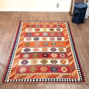 トルクメン族の絨毯 手織りラグ 277x212cm 連続するギュル文様 レッド