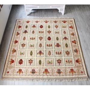 シルジャン バルーチスマックキリム/ 212x206cm アイボリー/樹のモチーフ