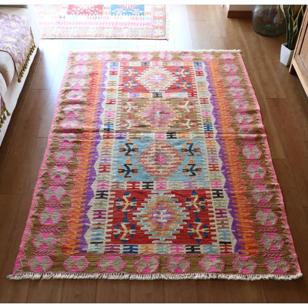 手織りキリム トルコ　カイセリ産 184x131cm 明るいパステルカラー　セッヂャーデ