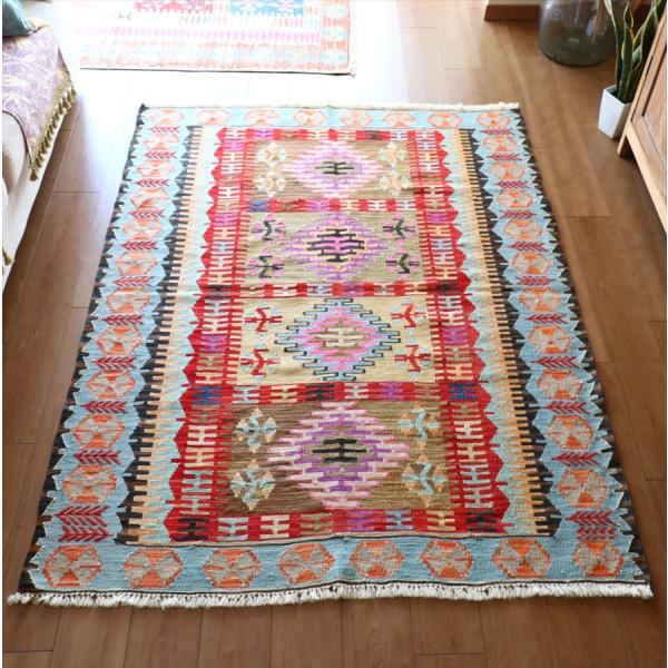 手織りキリム トルコ　カイセリ産 171x135cm 明るいパステルカラー　セッヂャーデ