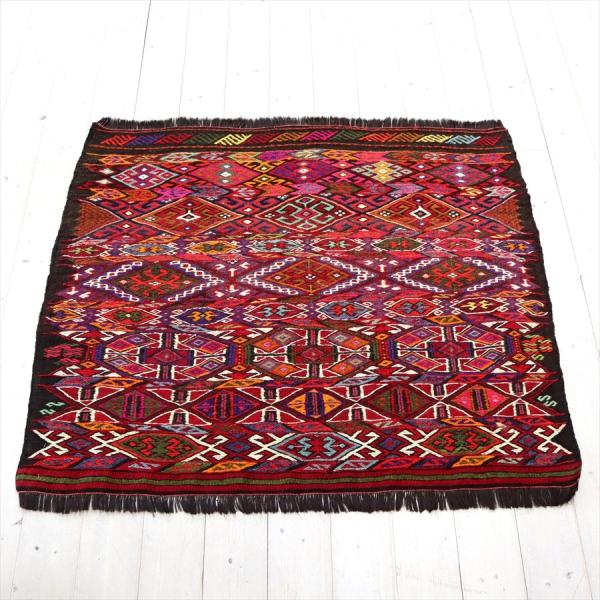 オールドキリム ムート  95x107cm チュアルを開いたカラフルジジム