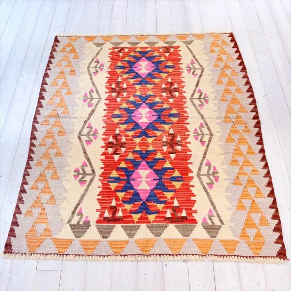 色にこだわるワンランク上のカイセリキリム セッヂャーデ 174x131cm ドラゴンのモチーフ