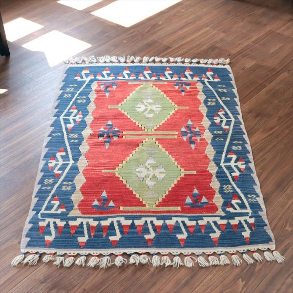 カイセリ産手織りキリム 125x91cm レッド＆ブルー トルコの手織りラグ