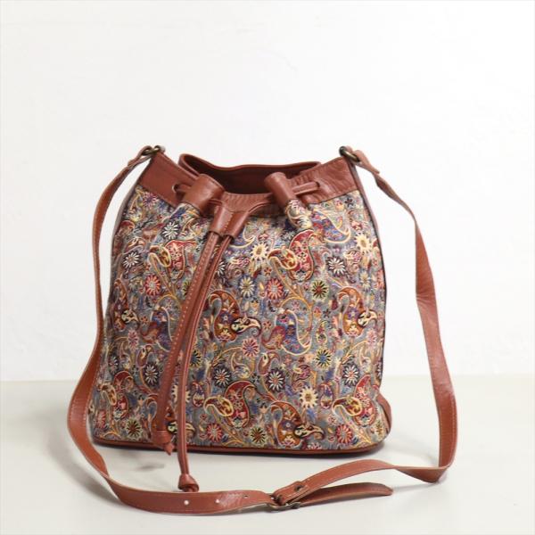 テルメ ペイズリーの巾着型ショルダーバッググレー　/革の色ブラウン