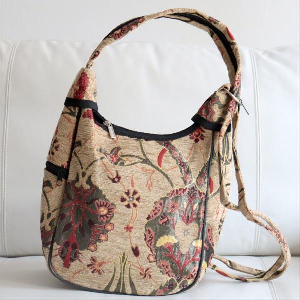 ショルダーバッグ　変形タイプ　トルコ製ヴァレンス　ベージュ