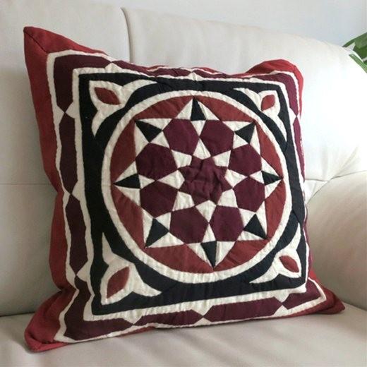 ハーヤ メーヤ/イスラミックデザインが美しいエジプトの手仕事~43x42cmアップリケ刺繍のコットン...