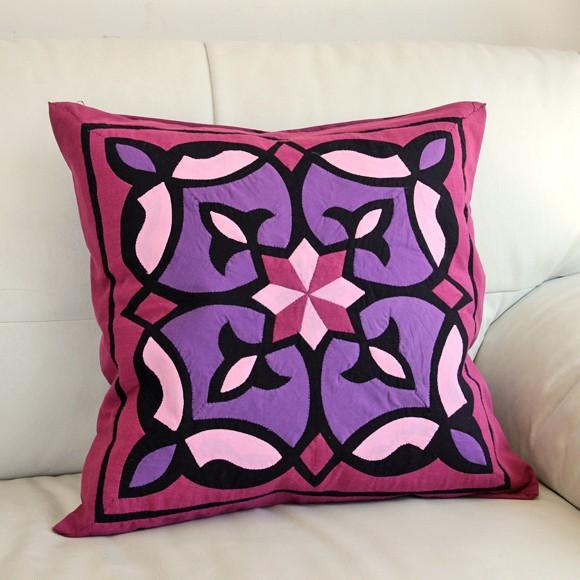 ハンドアップリケ コットンクッションカバー ハーヤ メーヤーKheyamiaー47x49cm