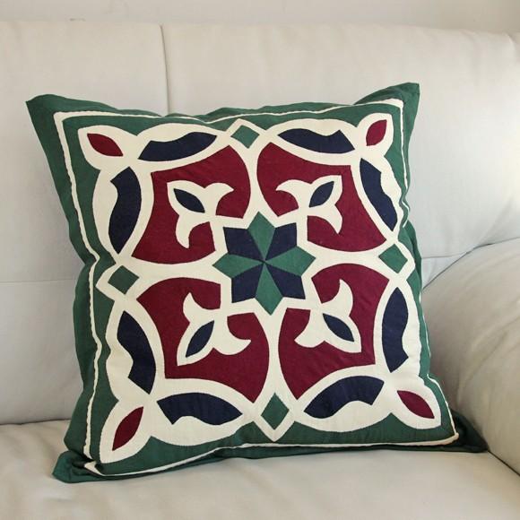 ハンドアップリケ コットンクッションカバー ハーヤ メーヤーKheyamiaー49x49cm