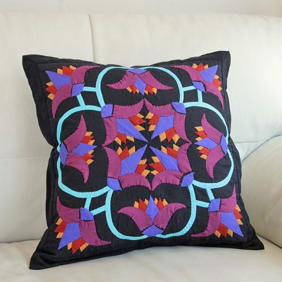 ハンドアップリケ コットンクッションカバー ハーヤ メーヤーKheyamiaー45x45cm