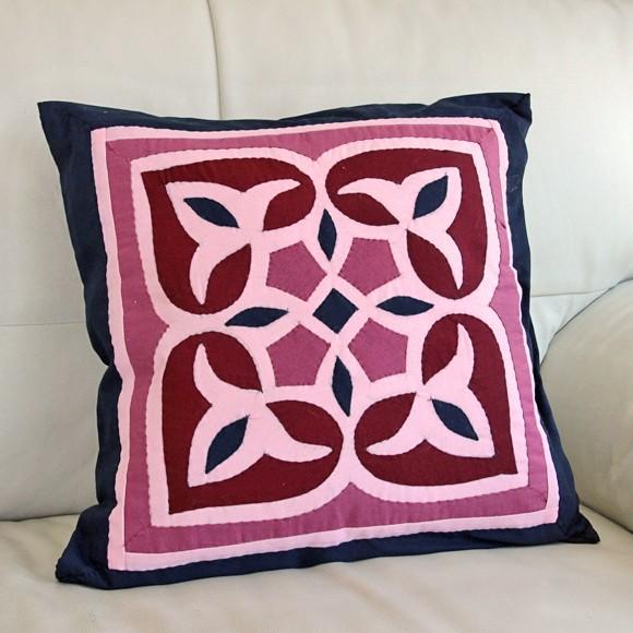 ハンドアップリケ コットンクッションカバー ハーヤ メーヤーKheyamiaー45x45cm