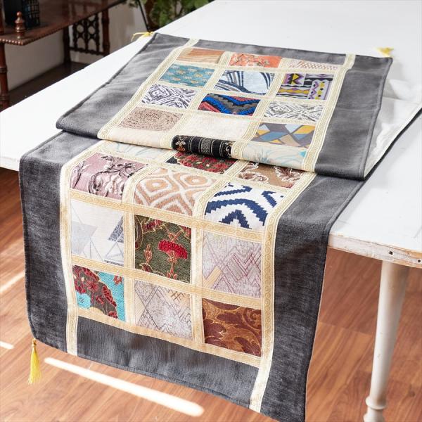 テーブルランナー　モザイクパッチワーク 200x50cmサイズ シュニール素材